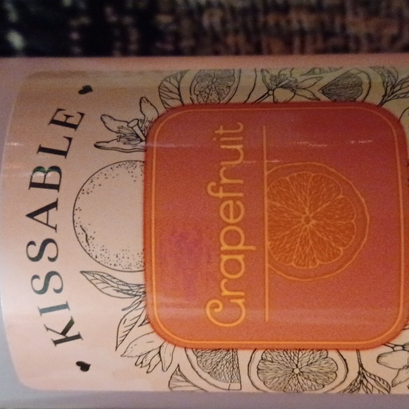 $4 Add-on New Grapefruit Scented Hand Soap - 1 Bottle - Picture 3 of 7